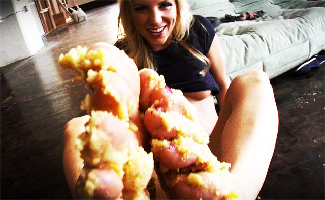 Messy food fetish feet porn.