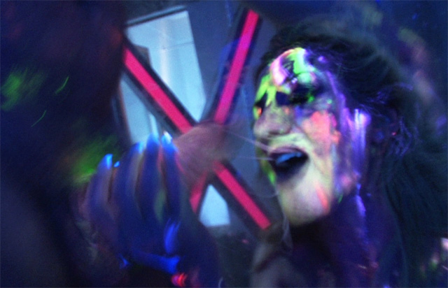 Glow in the dark porn wet and messy blowjob.