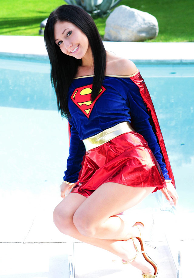 Catie Minx Supergirl Cosplay