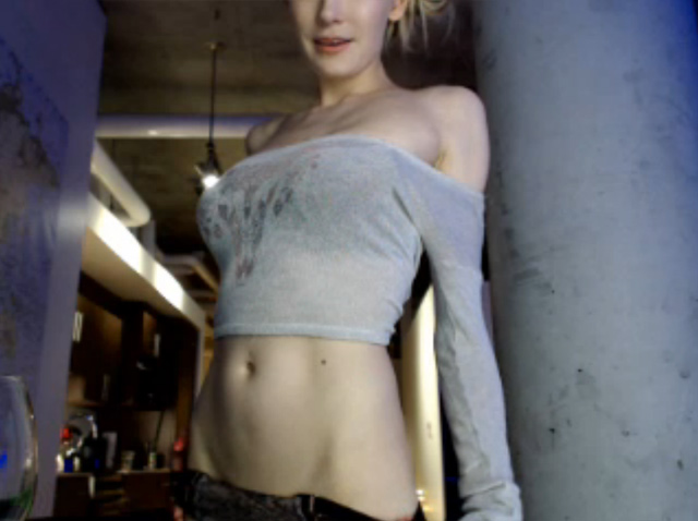 Horny blonde cutie on cam teasing and dancing ready to masturbate live in a free show!