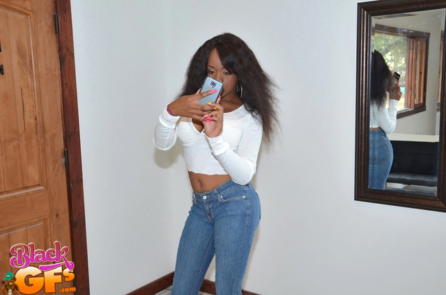 Honey Dropz hot Black GF with big tits and a nice ass hot sex & facial.