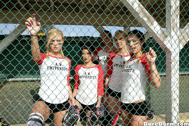 640px x 427px - Softball Team Of Lesbians Locker Room Orgy Â« Porn Corporation â€“ New Porn  Sites Showcased Daily!