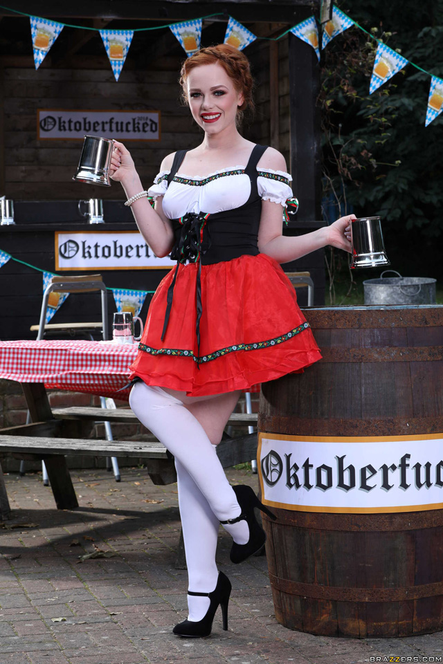 640px x 960px - Oktoberfest Girl Ella Hughes In Oktoberfucked!