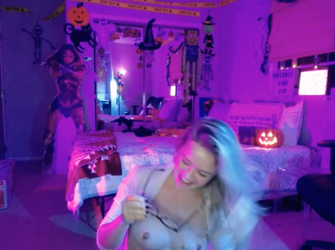 Sexy cam girl nerd in glasses Jade dancing for Halloween topless nude cutie MFC.