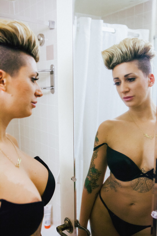 Inked pornstar Della Dane tattoo babe interview for Porn Corporation XXX Magazine on sex therapy, life, anal porn and her upcoming official website!