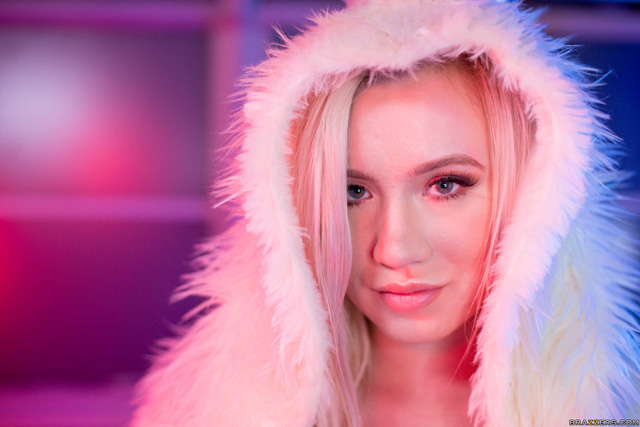 Bailey Brooke hot and cold bubblebutt blonde babe hot sex cold winter xxx Brazzers.