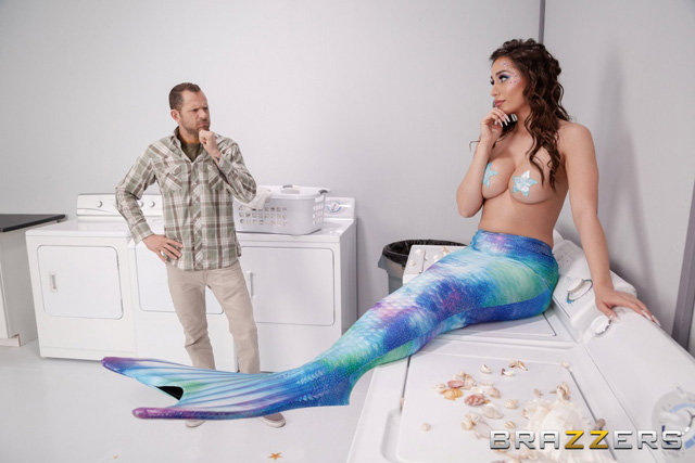 Mermaid Desiree Dulce washed up in a laundry mat and needs to get wet from sex to make it back to the ocean! Brazzers xxx cosplay fetish porn with a mermaid slut!