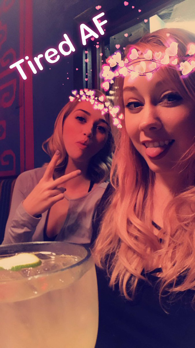Solo egirl Spencer Nicks launches new official website big Natural boob blonde bubblebutt bombshell nude masturbation cam shows. Pictured with Malloy Panda her sexy photographer!