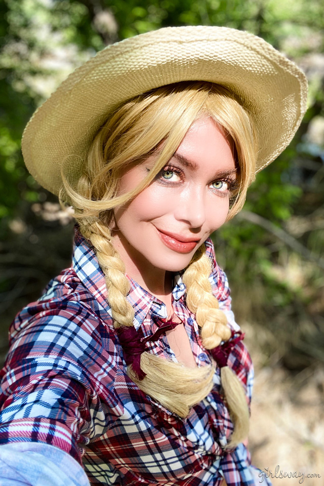 Cougar Queen XXX Serene Siren as Jill Erotic in A Tiger King Porn Parody! Lesbian sex Girlsway episode 1 A Rise to Fame Netflix parody porn Cherie DeVille, April O'Neill, Katie Kush, Reagan Foxxx, Kenzie Madison & more!
