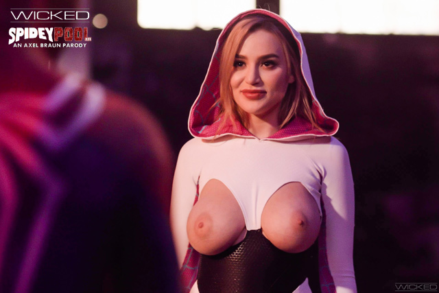 Spideypool XXX An Axel Braun Porn Parody Wicked starring Captain Marvel, Spider-Gwen, Dr. Strange, Spiderman, Deadpool, Mary-Jane Watson in this sex spoof showcased on Porn Corporation in 4K! Ship the Bromance, Feel The Feels! SPIDEYPOOL XXX Pictures & Video Trailer Exclusive to Wicked Pictures! Tyler Cruise as Spiderman having sex with Blake Blossom as Spider-Gwen.