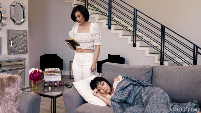 Women's World full length feature lesbian film Adult Time Alex Coal, Victoria Voxxx, Casey Calvery & Marica Has ein girl on girl xxx in 4K in the finale & final 4th episode!