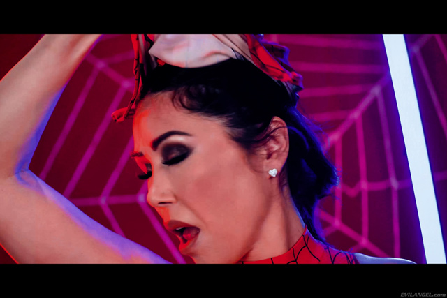Kianna Dior spider girl parody for Halloween 2022 double blowjob facial Jonni Darkko & Jay Smooth in Evil Angel.