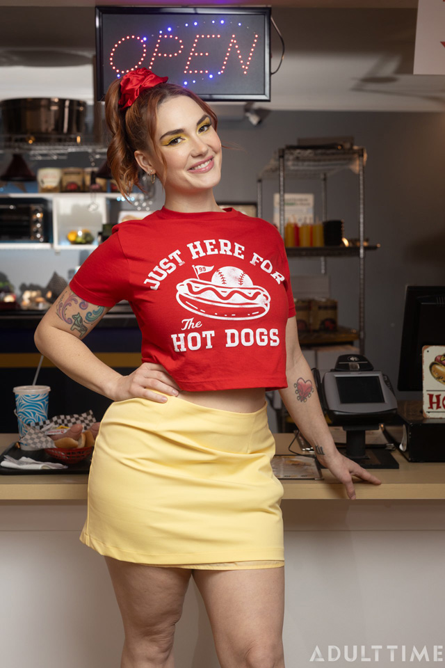 Futa World Dick's Take Out restaurant futanari porn with Electra Rayne, Siri Dahl and Casey Calvert from Adult Time on Porn Corporation.